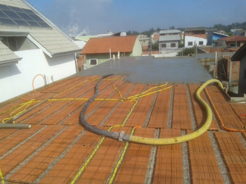 Bombeamento de Concreto Usinado Preço Mogi das Cruzes - Bombeamento de Concreto para Laje Residencial