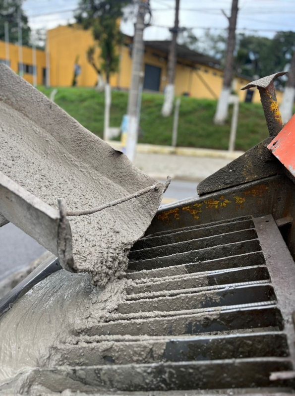 Concreteira para Pavimentação Tremembé - Concreteira para Laje