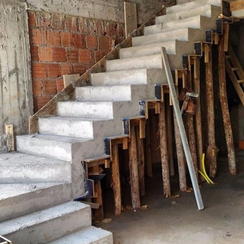 Onde Encontro Concretagem de Escada Cantareira - Concretagem para Lajes