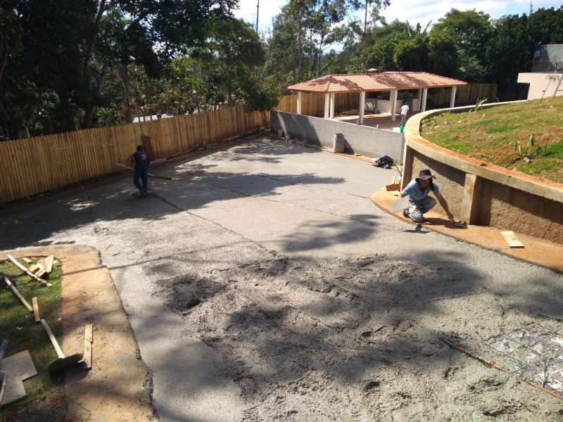 Piso para Estacionamento Externo Preço Jardim Guarapiranga - Piso para Garagem com Rampa
